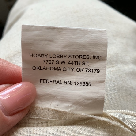 Throw pillow covers bundle of 3 EUC - Picture 5 of 5